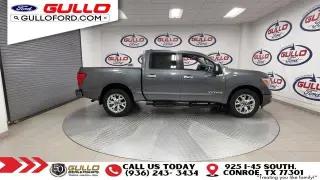 Nissan Titan 2023 4x4 SV 4p Crew Cab 5.6 ft. CB