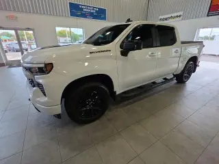 Chevrolet Silverado 1500 2023 4x4 RST 4dr Crew Cab 6.6 ft. SB
