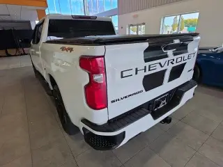 Chevrolet Silverado 1500 2023 4x4 RST 4dr Crew Cab 6.6 ft. SB