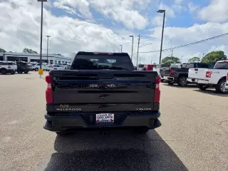 Chevrolet Silverado 1500 2022 4x2 Custom 4p Puerta Corredera de Tripulación de 5.8 pies ST