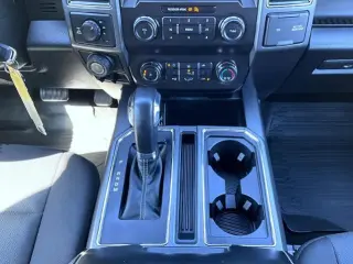 Ford F-150 2020 4x4 XLT 4p SuperCrew 6.5 ft. CB