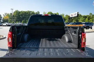 Ford F-150 2023 4x4 XLT 4p SuperCrew 6.5 ft. CB