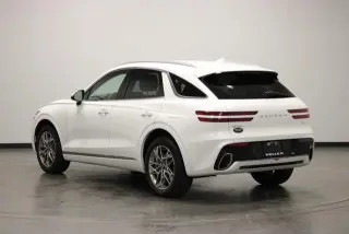 Genesis GV70 2025 AWD 2.5T Estándar 4p SUV