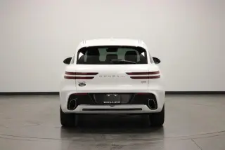 Genesis GV70 2025 AWD 2.5T Estándar 4p SUV