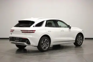 Genesis GV70 2025 AWD 2.5T Estándar 4p SUV