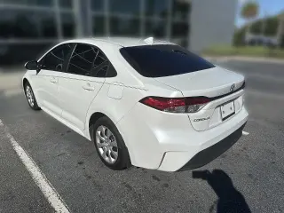 Toyota Corolla 2026 LE Sedán de 4 puertas