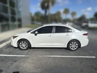 Toyota Corolla 2026 LE Sedán de 4 puertas