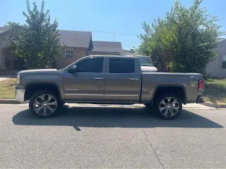 GMC Sierra 1500 2017 4x4 SLT 4p Cab de Tripulacion Crew 5.8 ft. CB