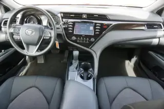 Toyota Camry 2020 LE 4dr Sedán