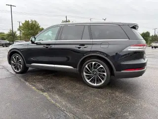 Lincoln Aviator 2023 AWD Reserve 4dr SUV