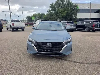 Nissan Sentra 2025 SV 4dr Sedán