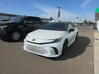 Toyota Camry 2025 SE Sedán 4 puertas