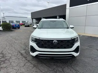 Volkswagen Atlas 2025 AWD SEL Premium R-Line 4Motion SUV de 4 puertas