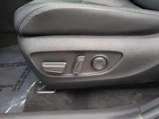 Toyota RAV4 2024 XLE Premium 4p SUV