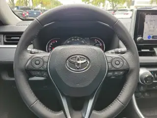 Toyota RAV4 2024 XLE Premium 4p SUV