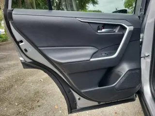 Toyota RAV4 2024 XLE Premium 4p SUV