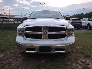 Ram 1500 Clásico 2023 4x2 Tradesman 2dr Regular Cab 8 ft. LB Pickup