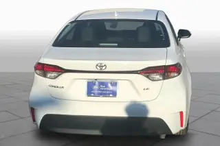 Toyota Corolla 2025 LE 4p Sedan