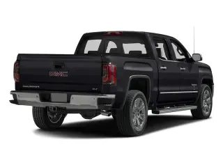 GMC Sierra 1500 2017 4x4 SLT 4p. Cabina de Tripulación 5.8 ft. Caja Corta
