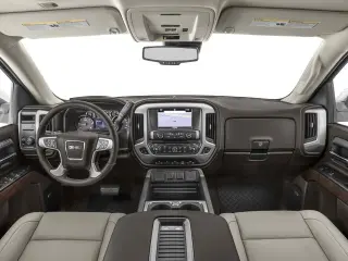 GMC Sierra 1500 2017 4x4 SLT 4p. Cabina de Tripulación 5.8 ft. Caja Corta