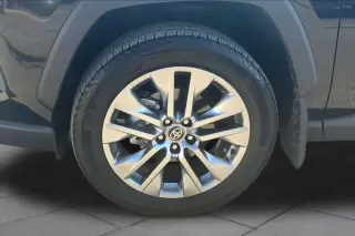 Toyota RAV4 2025 XLE Premium 4dr SUV