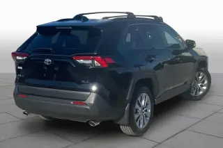Toyota RAV4 2025 XLE Premium 4dr SUV