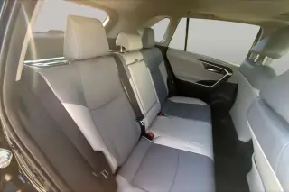 Toyota RAV4 2025 XLE Premium 4dr SUV