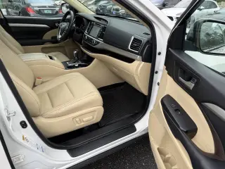 Toyota Highlander 2018