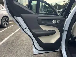 Volvo XC40 2026 AWD B5 Plus 4dr SUV