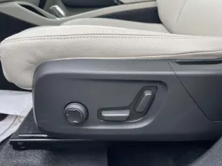 Volvo XC40 2026 AWD B5 Plus 4dr SUV