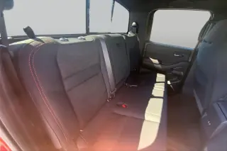 Nissan Frontier 2022 4x4 PRO-4X 4p Puerta trasera Cabina de tripulació́n 5 ft. SB