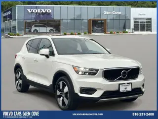 Volvo XC40 2021 AWD T5 Momentum SUV 4 puertas