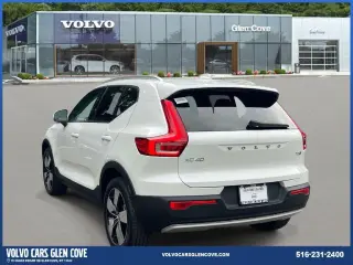 Volvo XC40 2021 AWD T5 Momentum SUV 4 puertas