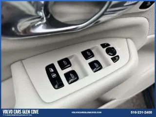 Volvo XC90 2021 AWD T6 Momentum 7-Pasajeros 4p SUV