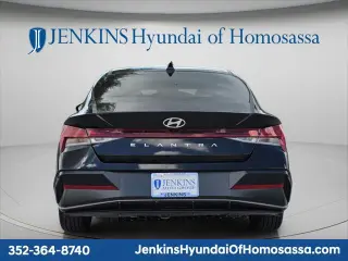 Hyundai ELANTRA 2024 SEL 4p Sedan