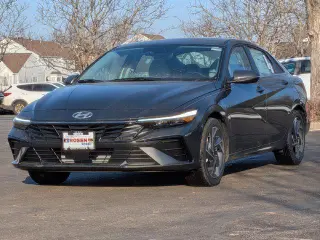 Hyundai ELANTRA 2026 Limited Sedán 4 puertas