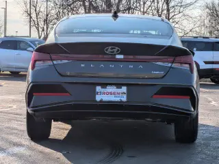 Hyundai ELANTRA 2026 Limited Sedán 4 puertas