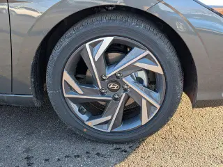 Hyundai ELANTRA 2026 Limited Sedán 4 puertas