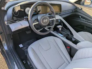 Hyundai ELANTRA 2026 Limited Sedán 4 puertas