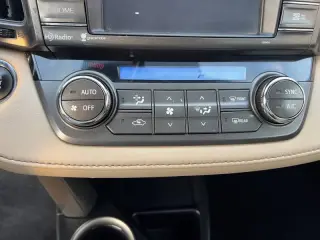 Toyota RAV4 2015