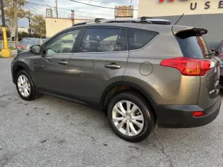 Toyota RAV4 2015