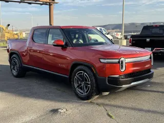 2025 Rivian R1T
