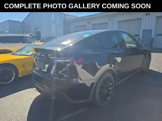 Tesla Model Y 2024 AWD Long Range 4dr Crossover