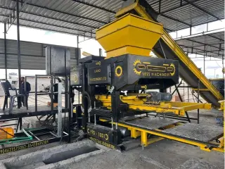 Máquina De Bloques Semiautomát