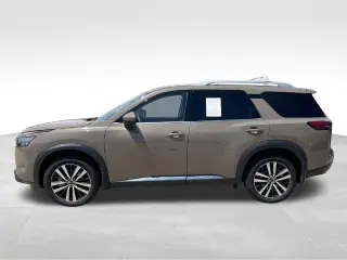 Nissan Pathfinder 2025 AWD Platinum 4p SUV