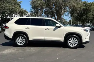 Toyota Grand Highlander 2024 AWD XLE 4dr SUV