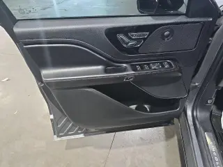 Lincoln Aviator 2022 AWD Reserve 4dr SUV