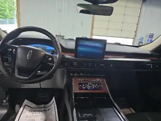 Lincoln Aviator 2022 AWD Reserve 4dr SUV