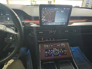 Lincoln Aviator 2022 AWD Reserve 4dr SUV
