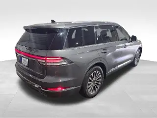 Lincoln Aviator 2022 AWD Reserve 4dr SUV